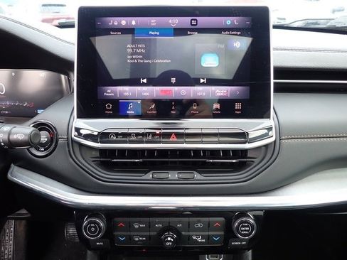 Used 2022 Jeep Compass High Altitude w/ (RED) Package image 25