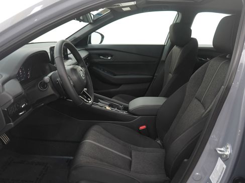 Used 2025 Honda Accord Sport image 14