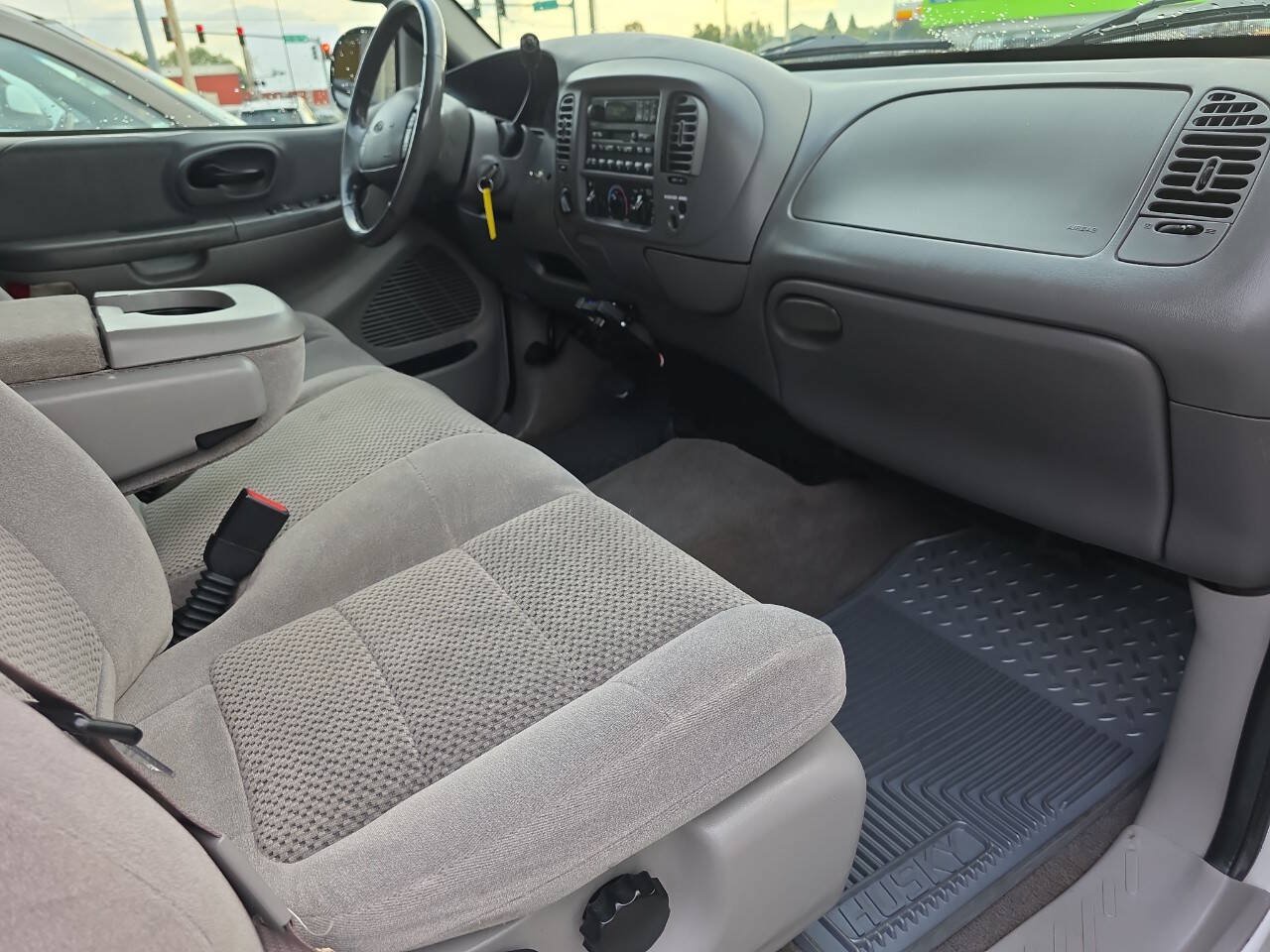 Used 2002 Ford F150 XLT AWD/4WD image 13