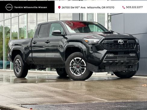 Used 2025 Toyota Tacoma TRD Sport AWD/4WD image 1