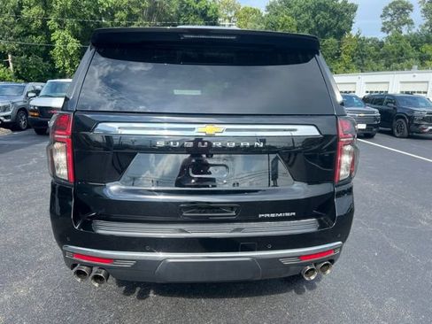 Used 2024 Chevrolet Suburban Premier AWD/4WD image 37