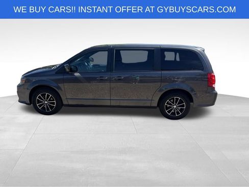 Used 2019 Dodge Grand Caravan GT FWD image 3