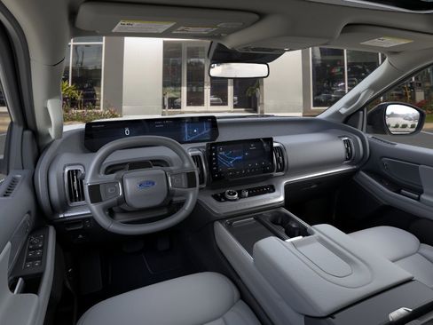 New 2025 Ford Expedition Max Active RWD image 31