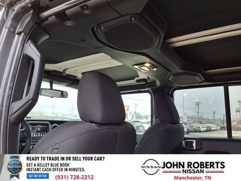 Used 2023 Jeep Gladiator Sport image 10