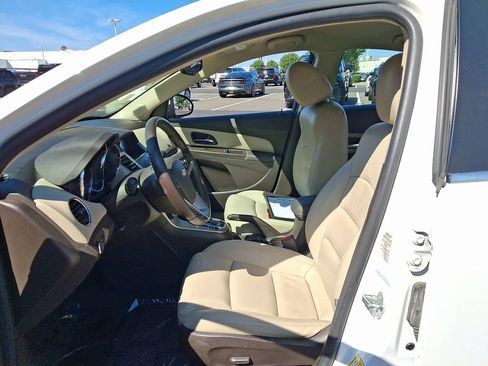 Used 2016 Chevrolet Cruze LTZ FWD image 14