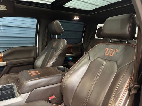 Used 2017 Ford F250 King Ranch w/ King Ranch Ultimate Package AWD/4WD image 9