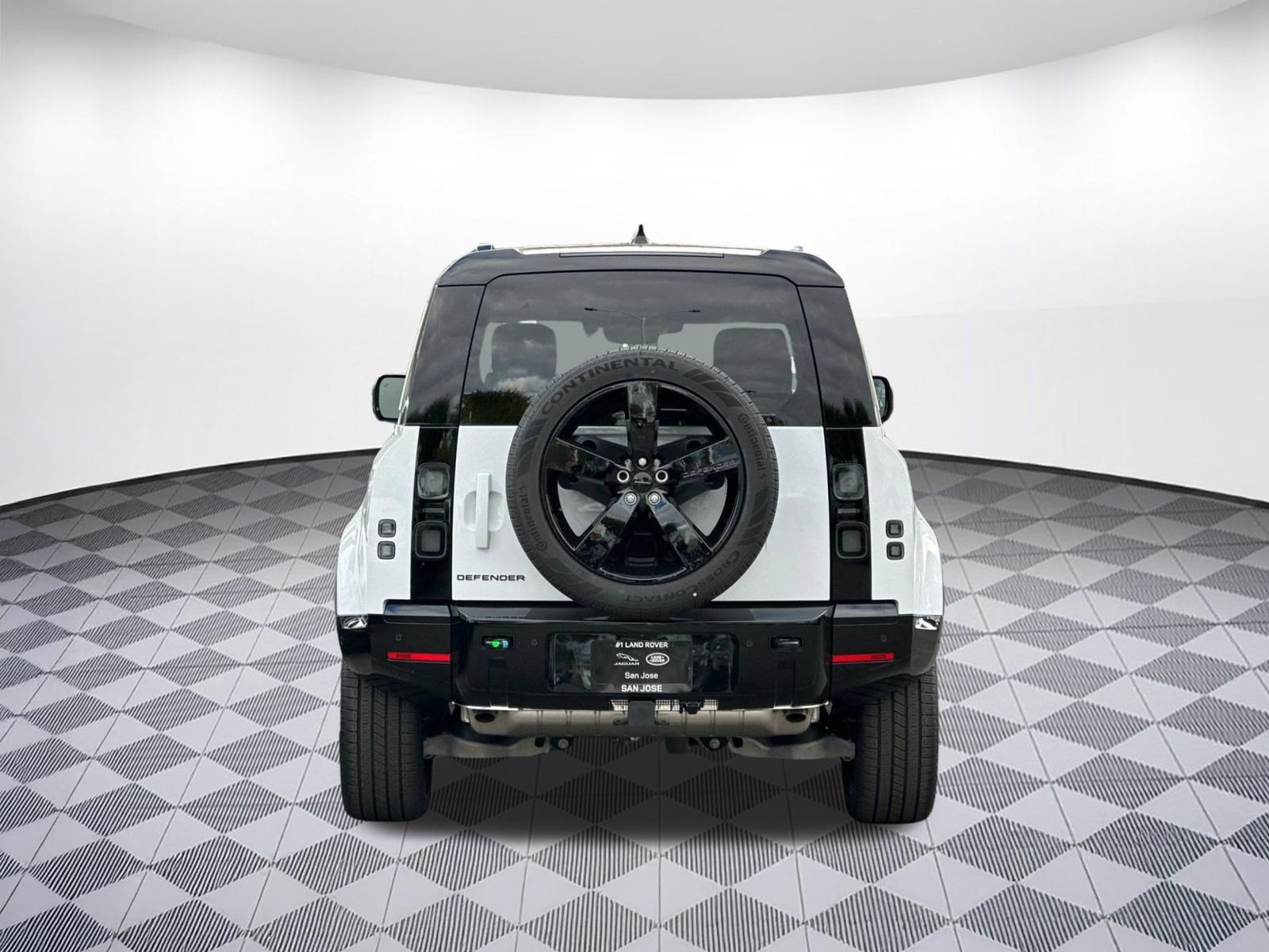 New 2026 Land Rover Defender 110 X-Dynamic SE AWD/4WD image 10