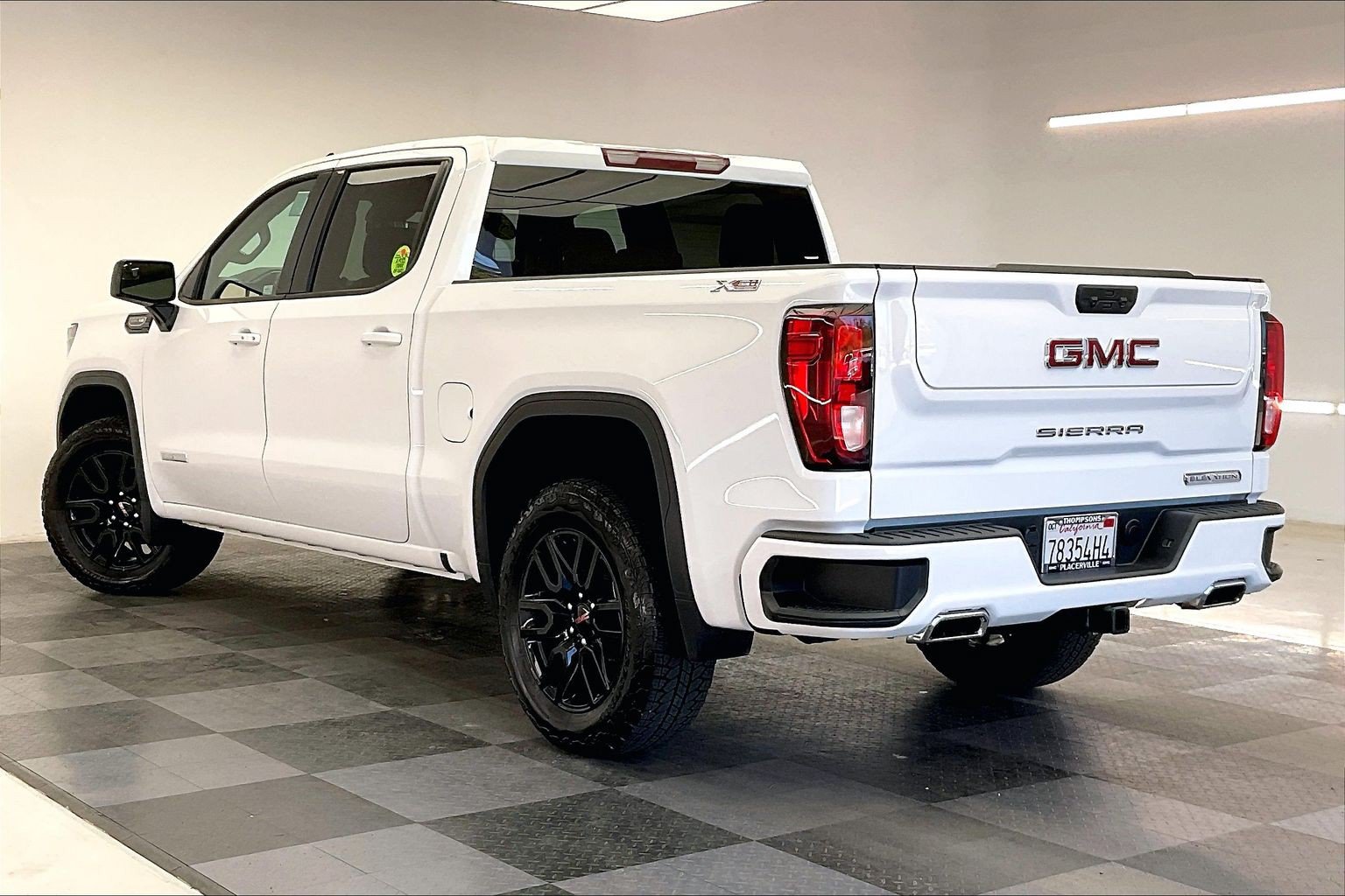 Used 2026 GMC Sierra 1500 Elevation w/ X31 Off-Road Package AWD/4WD image 10