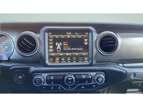 Used 2023 Jeep Gladiator Sport AWD/4WD image 11