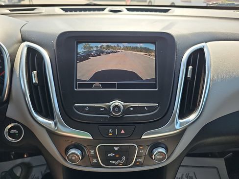 Used 2024 Chevrolet Equinox LT FWD image 27