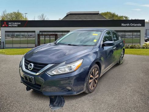 Used 2018 Nissan Altima 2.5 SV FWD image 1