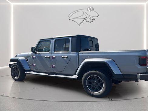 Used 2020 Jeep Gladiator Overland AWD/4WD image 5
