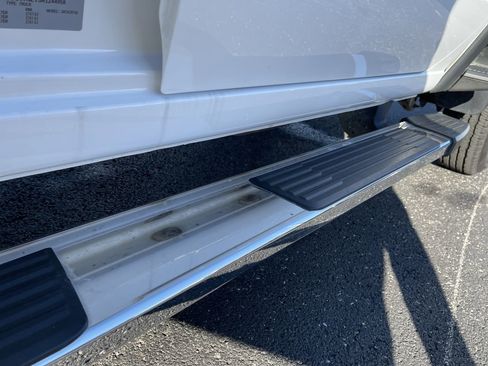 Used 2024 Chevrolet Silverado 2500 LT image 34