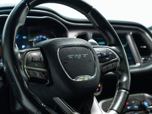 Used 2015 Dodge Challenger SRT Hellcat image 22