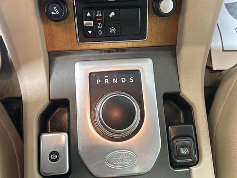 Used 2016 Land Rover LR4 HSE image 29