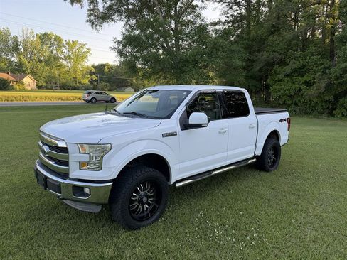 Used 2015 Ford F150 Lariat w/ Equipment Group 501A Mid image 2