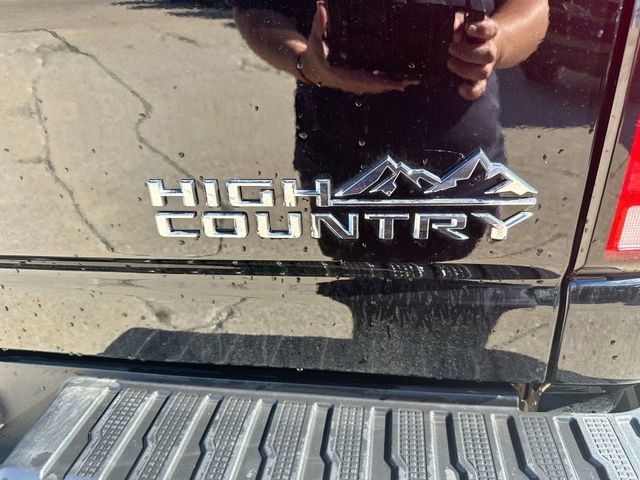 Used 2024 Chevrolet Silverado 2500 High Country w/ Technology Package AWD/4WD image 52