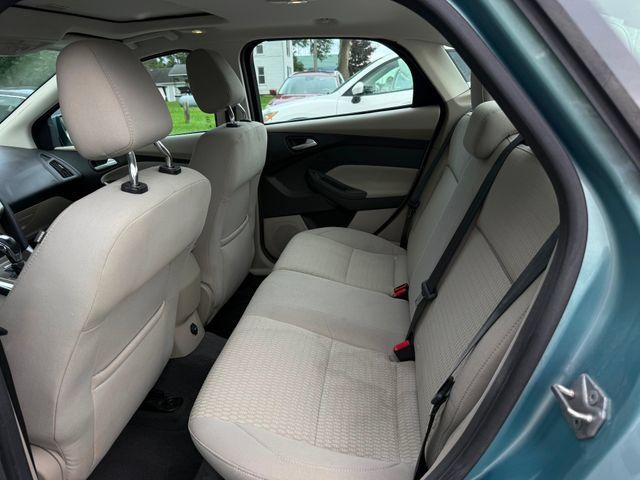 Used 2012 Ford Focus SEL FWD image 8