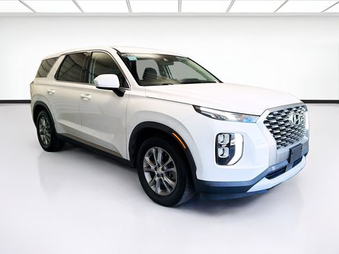 Used 2020 Hyundai Palisade SE FWD image 3