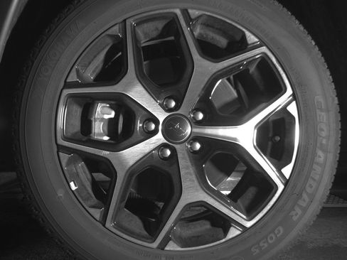 Used 2025 Jeep Compass Limited AWD/4WD image 12