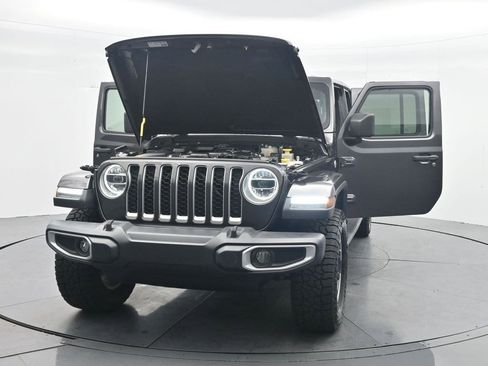 Used 2020 Jeep Gladiator Overland AWD/4WD image 36