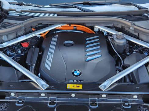 Used 2022 BMW X5 xDrive45e w/ M Sport Package image 23