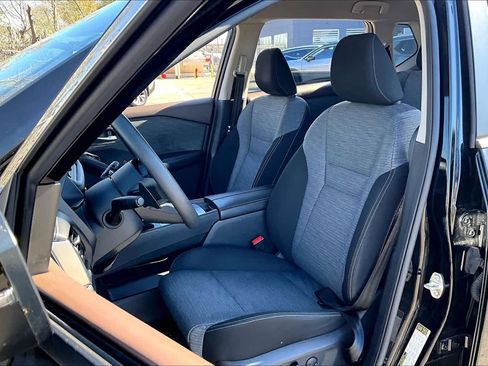 Certified 2022 Nissan Rogue SV image 7