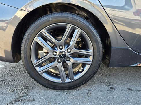 Certified 2020 Kia Forte GT-Line w/ GT-Line Premium Package image 17