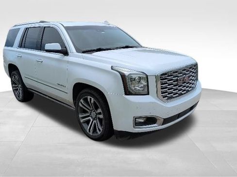 Used 2018 GMC Yukon Denali w/ Denali Ultimate Package AWD/4WD image 1