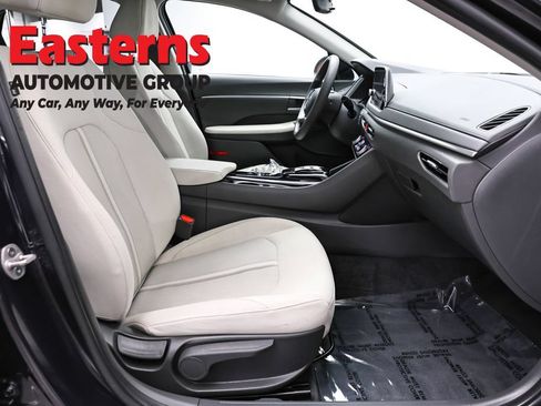 Used 2023 Hyundai Sonata SEL FWD image 24
