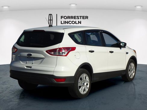 Used 2014 Ford Escape S image 3