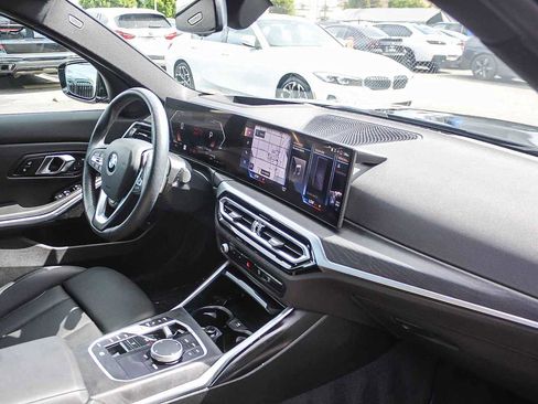 Used 2024 BMW 330i xDrive Sedan w/ Premium Package image 21