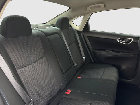 Used 2019 Nissan Sentra SR FWD image 42