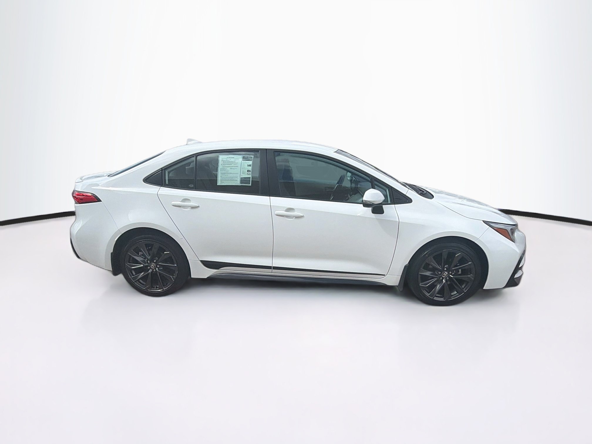 Used 2025 Toyota Corolla SE FWD image 10