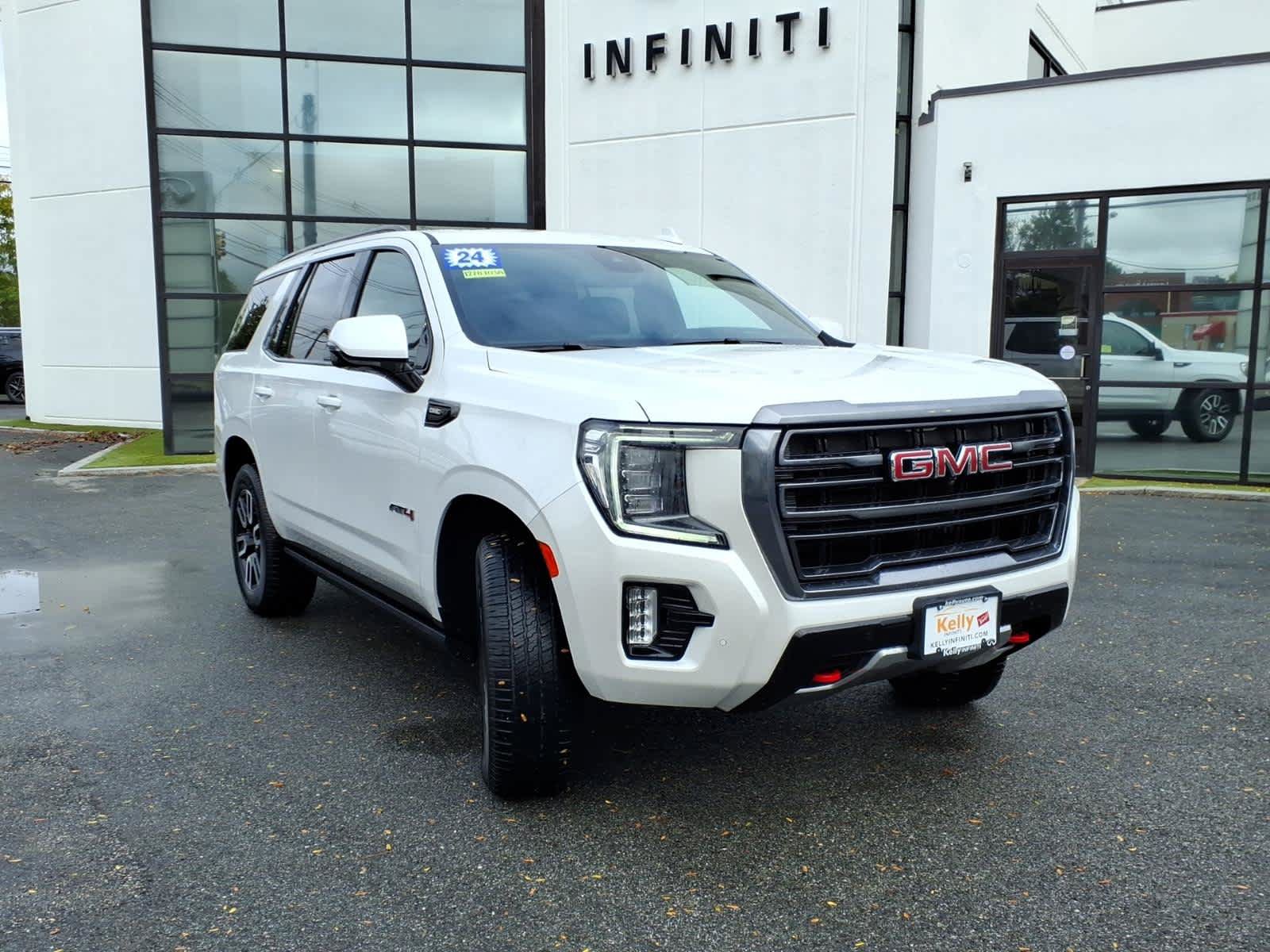 Used 2024 GMC Yukon AT4 w/ AT4 Premium Plus Package AWD/4WD image 3