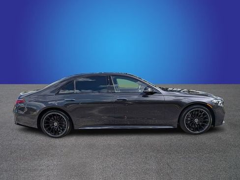 Used 2023 Mercedes-Benz S 500 4MATIC w/ AMG Line image 6