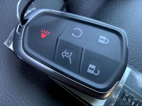 Used 2025 Cadillac XT5 Luxury FWD image 36
