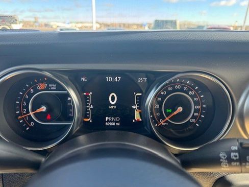 Used 2021 Jeep Wrangler Unlimited Sport image 16