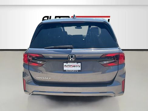 Used 2026 Honda Odyssey EX-L image 6