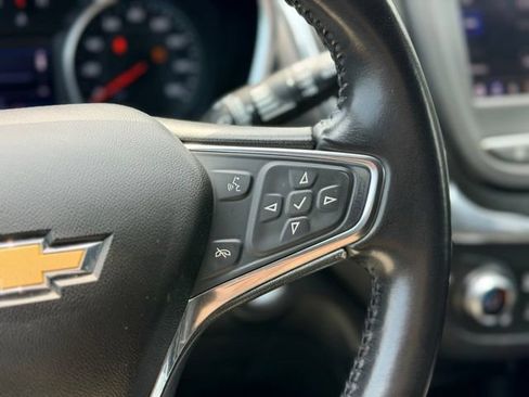Used 2021 Chevrolet Equinox LT FWD image 12