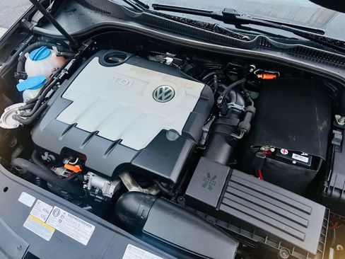 Used 2012 Volkswagen Golf TDI image 15