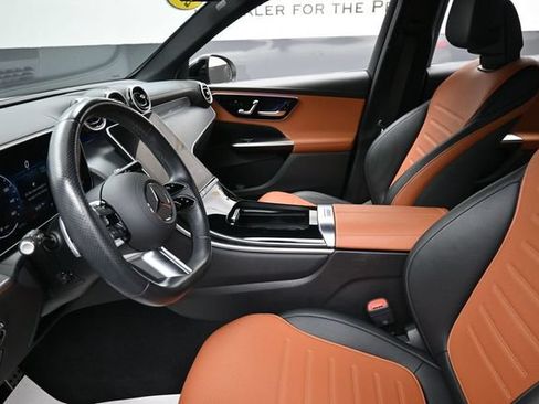 Used 2024 Mercedes-Benz GLC 300 image 16