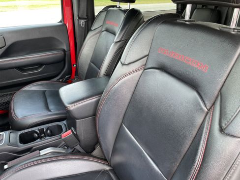 Used 2018 Jeep Wrangler Rubicon image 12