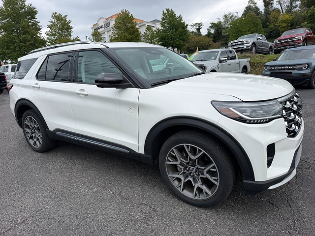 Used 2025 Ford Explorer Platinum w/ Ultimate Package AWD/4WD image 8
