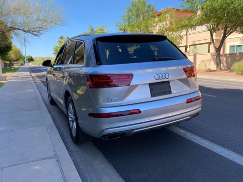 Used 2019 Audi Q7 3.0T Premium w/ Convenience Package AWD/4WD image 17