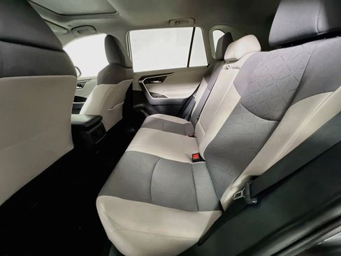 Used 2023 Toyota RAV4 XLE w/ Convenience Package FWD image 29