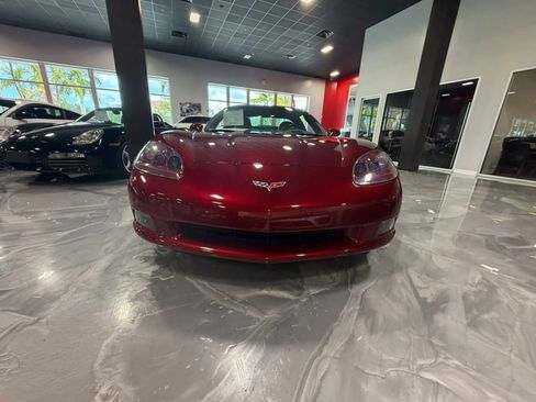 Used 2007 Chevrolet Corvette Coupe w/ Preferred Equipment Group RWD image 13
