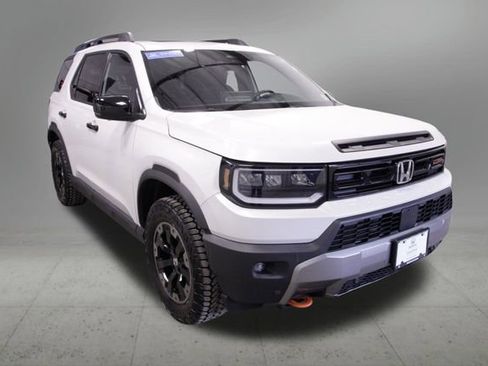Certified 2026 Honda Passport TrailSport Elite image 9