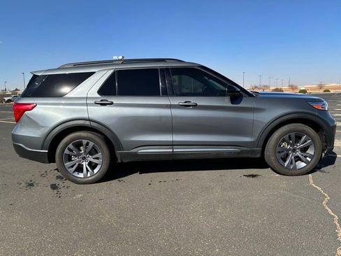 Used 2022 Ford Explorer XLT w/ Equipment Group 202A image 15