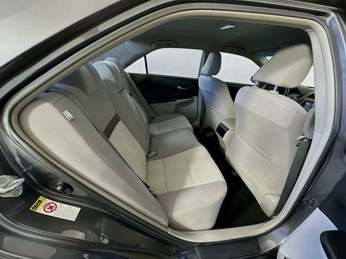 Used 2012 Toyota Camry LE image 24